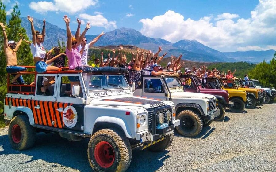 Alanya:4x4 Jeep Safari and Cave Tour With Lunch At Dim River - Who should book this safari