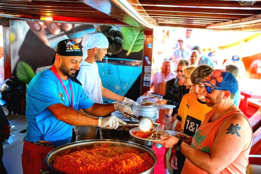 Alanya: Biggest Pirate Boat Tour with Soft Drinks and Lunch - Who should book this Alanya cruise?