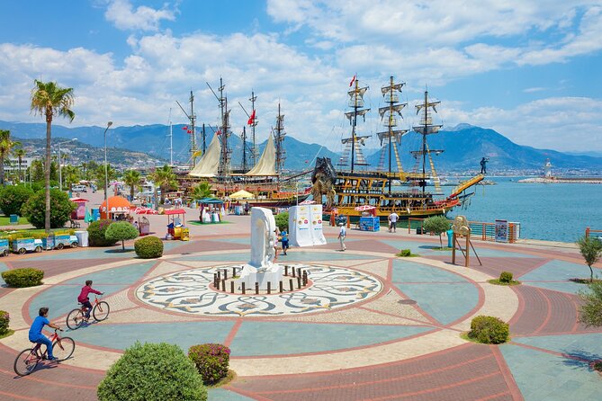 Alanya Cable Car, Boat Trip and Dimcay Tour - Cruising Alanya harbor and the peninsula