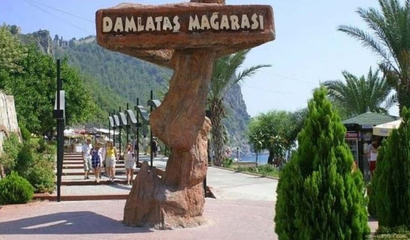 Alanya: Castle Tour with Damlatas Cave & Cable Car Options - Damlatas Cave and the short walk inside