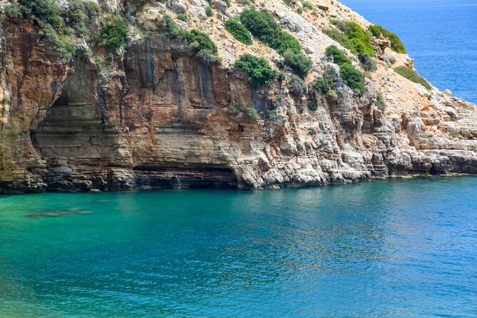 Alanya Catamaran Boat Trip incl. Lunch and drinks - Seeing Alanya’s landmarks from the sea