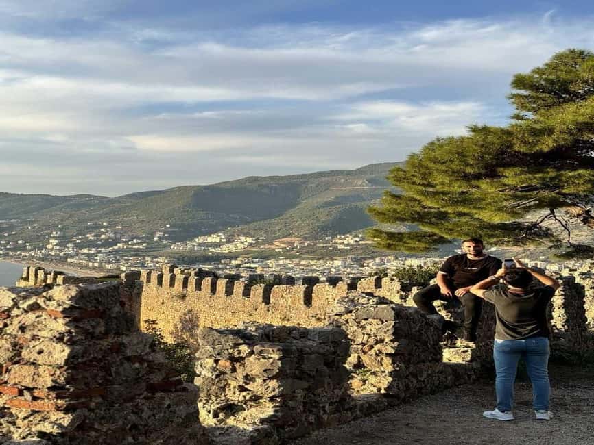 Alanya City Tour: Cleopatra Beach & Optional Cable Car Ride - The 45-minute shopping stop