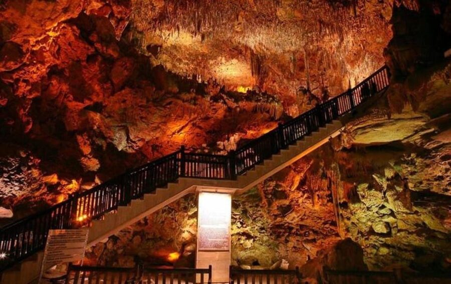 Alanya: City Tour with Cable Car and Damlatas Cave 3 in 1 - Guides, languages, and the style of the experience