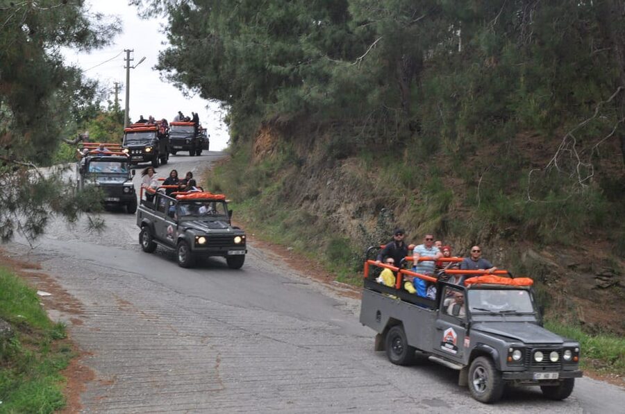 Alanya: Dim River, Dim Cave, and Kestel Jeep Tour with Lunch - Practical packing advice for a seven-hour day