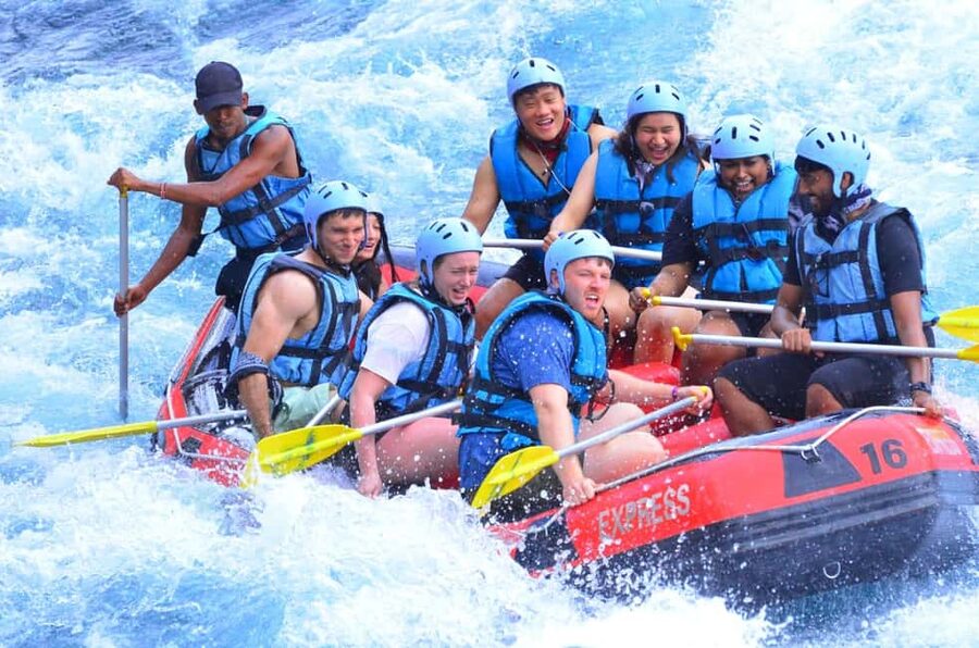 Alanya: Full Day Whitewater rafting with lunch and transport - Swimming, body-rafting, and the first break