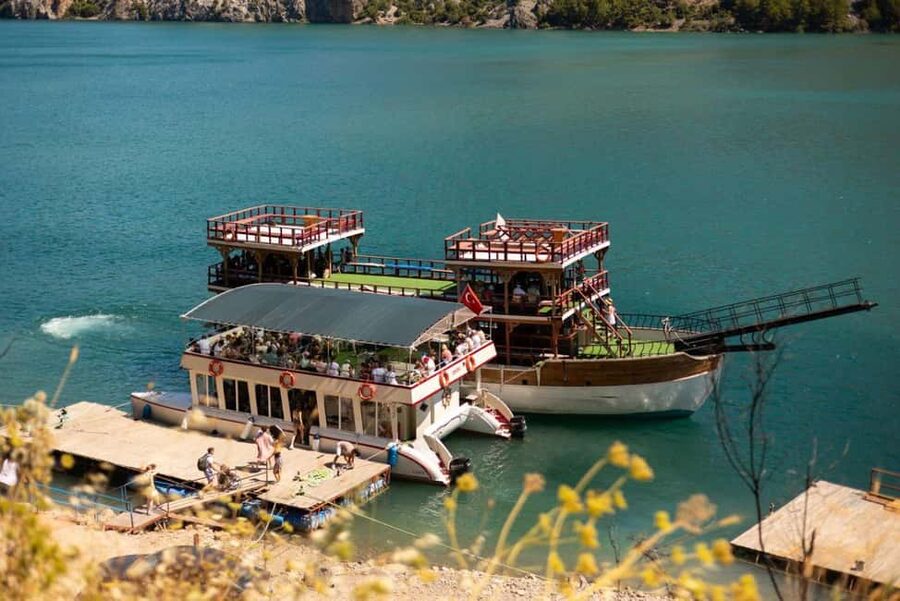 Alanya: Green Canyon Boat Tour with Lunch & Soft Drinks - Timing, pickup, and language choices