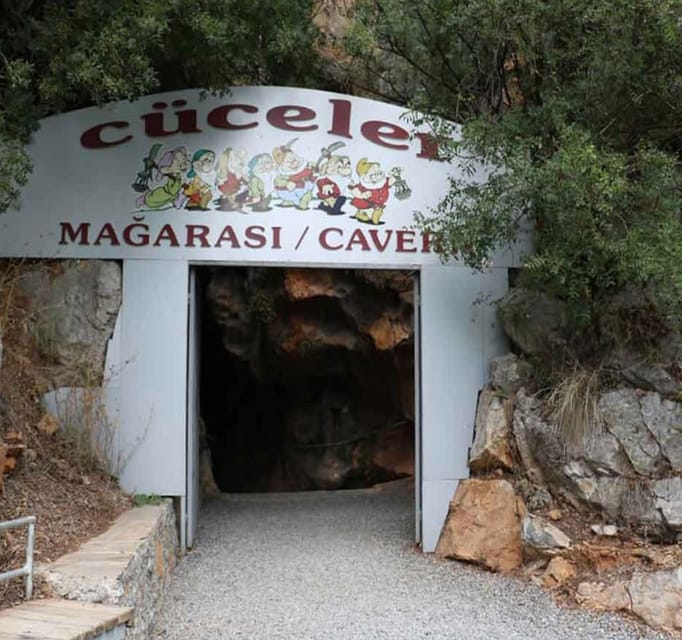 Alanya: Jeep Safari and Sapadere Canyon Tour with Lunch - The waterfall walk and natural jacuzzi