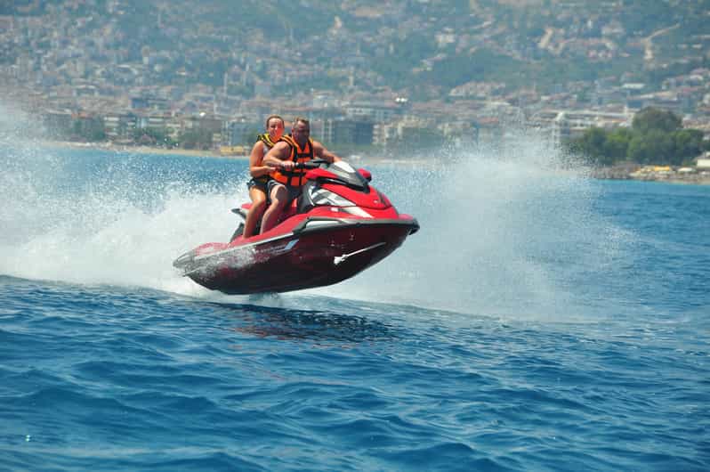 Alanya Jet Ski Tour with Coastal Views and Safety Briefing - Fifteen minutes along Alanya’s Mediterranean coast