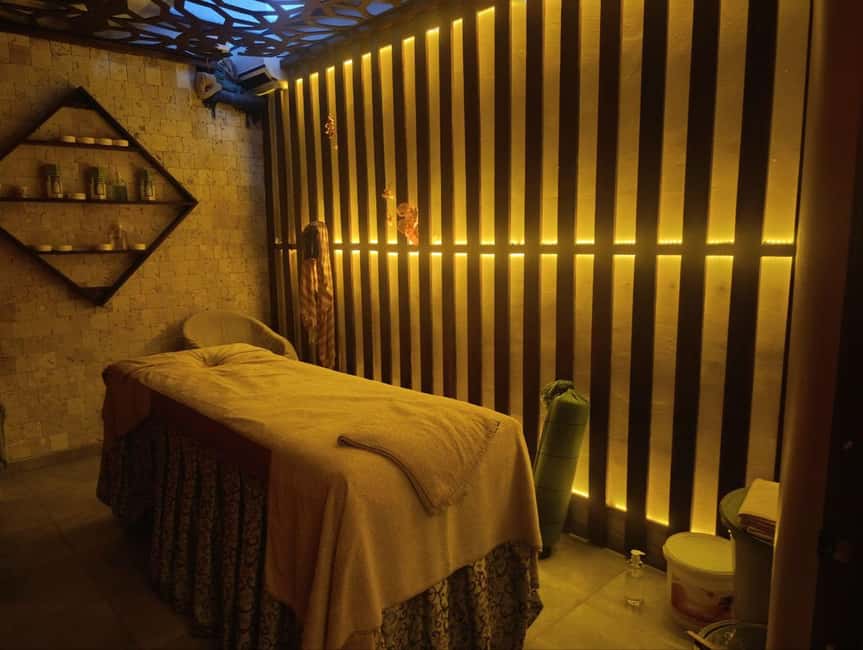 Alanya: Legendary Turkish Bath with Wine and Fruit Plate - Warm shower, music, wine, and fruit