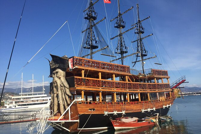 Alanya: Luxury Pirate Boat Tour with Foam Party - What kind of Alanya boat trip is this?