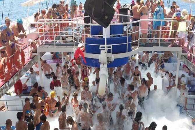 Alanya: Luxury Pirate Boat Tour with Foam Party - Seating, toilets, and comfort
