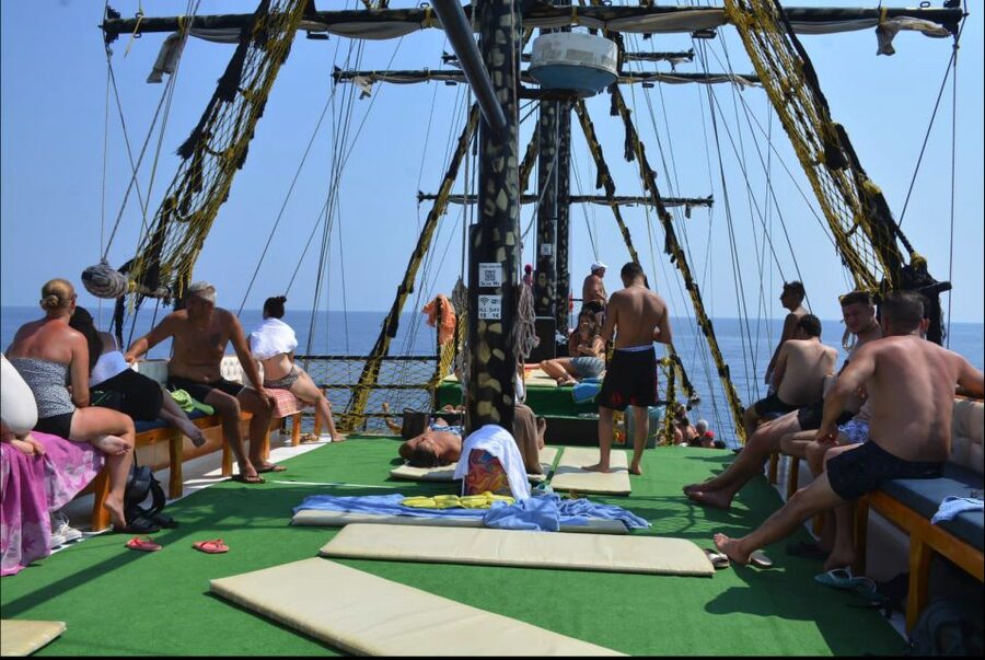 Alanya: Pirate Boat Tour w/ BBQ & Foam Party - Setting out from Alanya Harbor