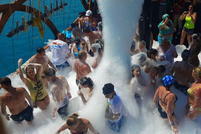 Alanya Pirate Boat Tour with Lunch, Soft Drinks & Transfer - Pirates Cave, Lovers Cave, and Phosphorous Cave