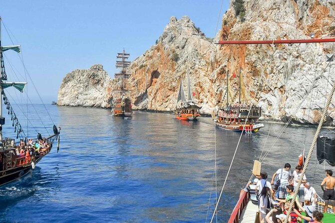 Alanya Pirate Boat Tour with Lunch, Soft Drinks & Transfer - Seeing Alanya Castle, the Red Tower, and the old shipyard