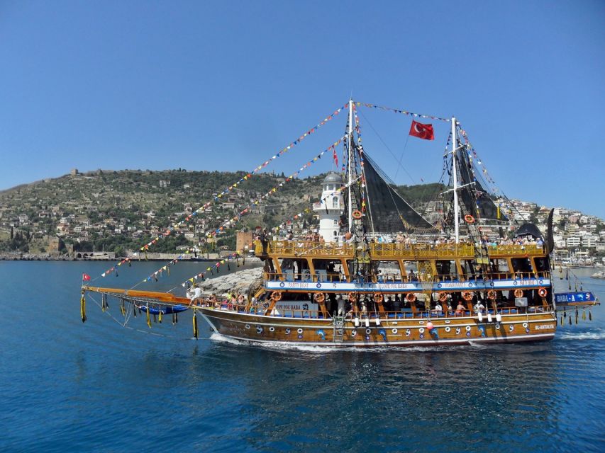 Alanya: Pirate Boat Tour with Unlimited Soft Drinks & Lunch - Shipyard views and the first swim