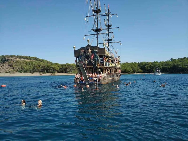 Alanya: Pirate Boat Trip with Meal, Drinks and Pickup Option - Setting sail from Alanya’s port