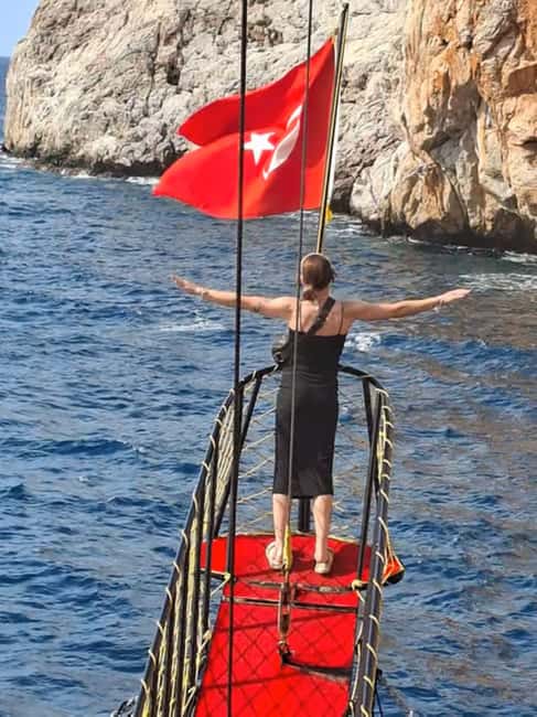Alanya: Pirate Boat with Lunch and Unlimited Drinks - Transfer choices and the timing problem
