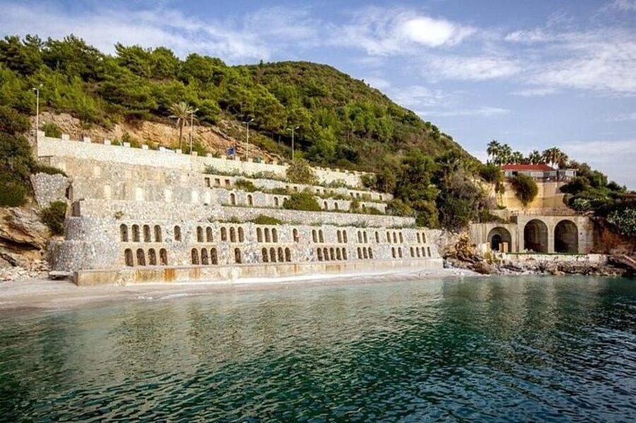 Alanya: Pirates Boat Trip with Lunch and Hotel Pickup - Ulas Beach and a second chance to swim