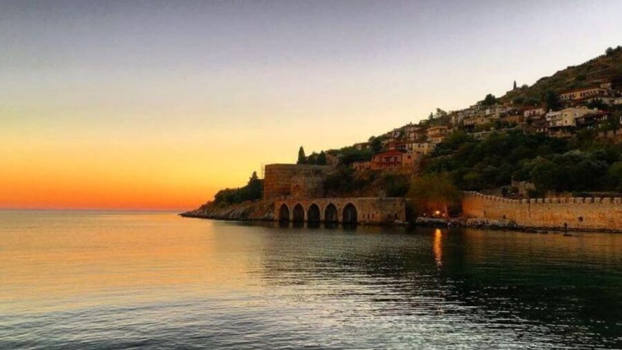 Alanya: Sunset Cruise with Dinner - Music, entertainment, and the foam party