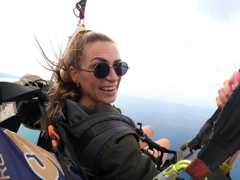 Alanya: Tandem Paragliding Experience with Video Option - From the Taurus Mountains to Cleopatra Beach