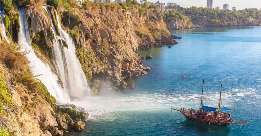 Antalya: Beach & Waterfalls Boat Trip w/ Lunch & Soft Drinks - Onboard space, music, and the pirate theme