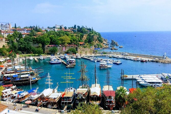 Antalya /Belek : Guided City Tour w/Cable Car & Waterfalls & Boat - Hadrian’s Gate and the Roman entrance to Kaleiçi