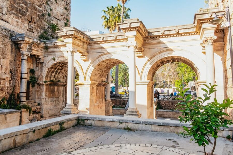 Antalya: City Tour including Waterfalls and Boat tour - A short shopping stop and the day’s tradeoffs