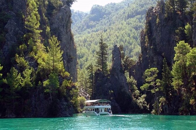 Antalya: Green Canyon Boat Trip with Lunch and Drinks - Lakeside lunch and the question of value