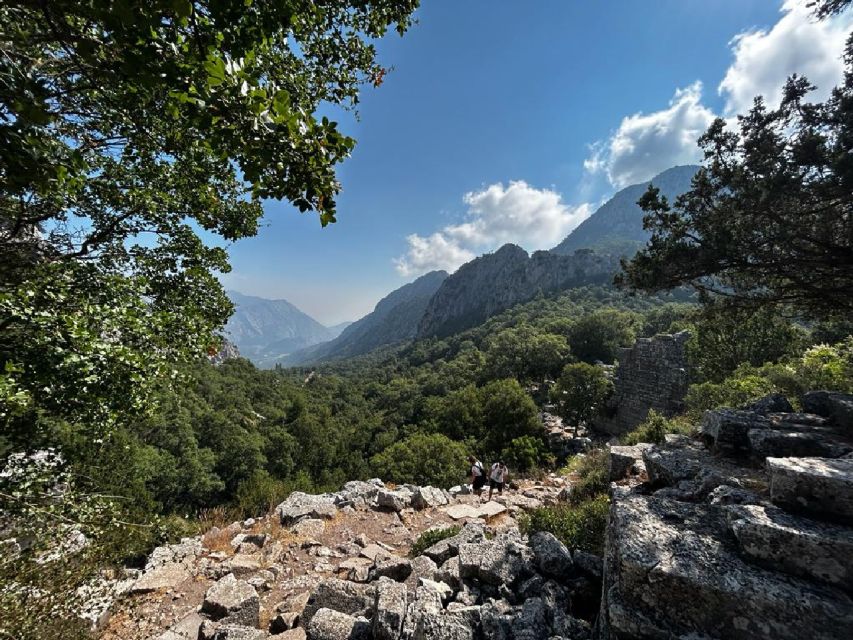 Antalya: Hiking in Termessos Ancient City - The four-hour route from Antalya to the mountain