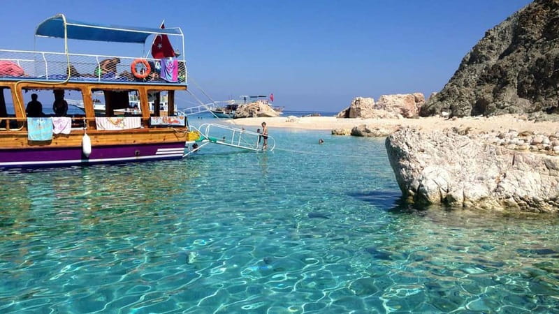 Antalya/Kemer: Adrasan Suluada Island Boat Tours with Lunch - What the service is like on board