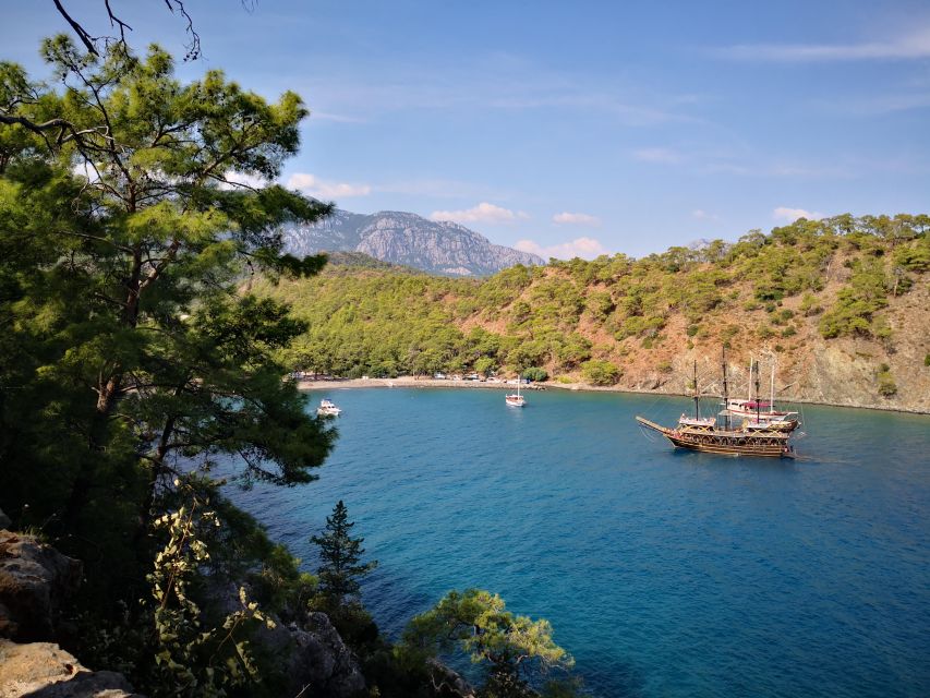 Antalya & Kemer: Pirate Boat Tour With Foam Party & Swimming - What the $45 price really covers
