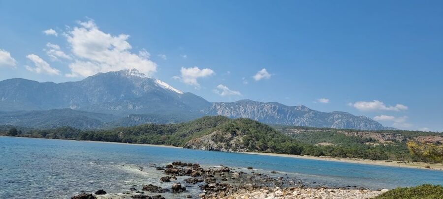 Antalya & Kemer: Pirate Boat Tour With Foam Party & Swimming - Lunch on board, with chicken, pasta, and salad