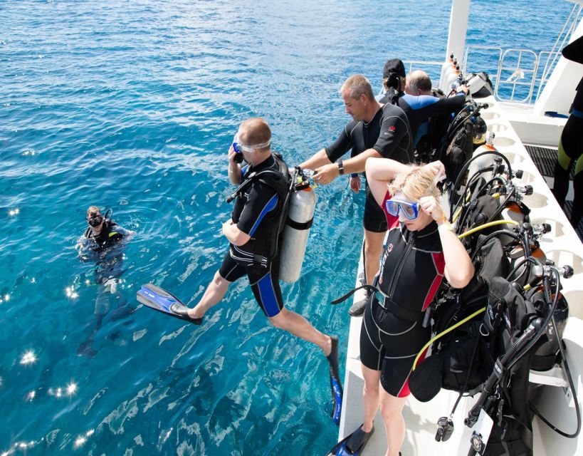 Antalya/Kemer: Scuba Diving with Pickup, Lunch, and 2 Dives - The safety briefing comes first