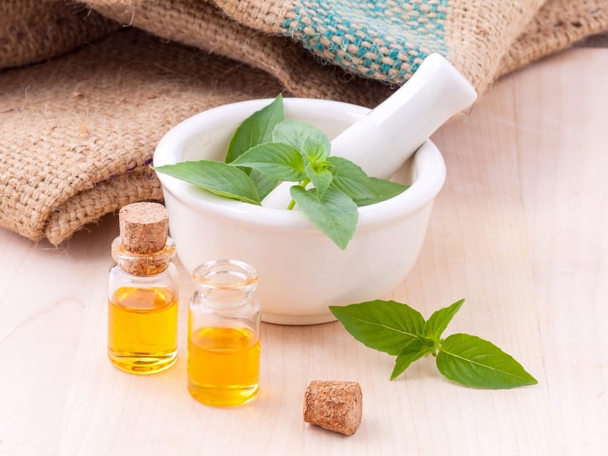 Antalya: Ladies Turkish Bath Hamam - Wellness Spa Center - Changing, lockers and the first heat