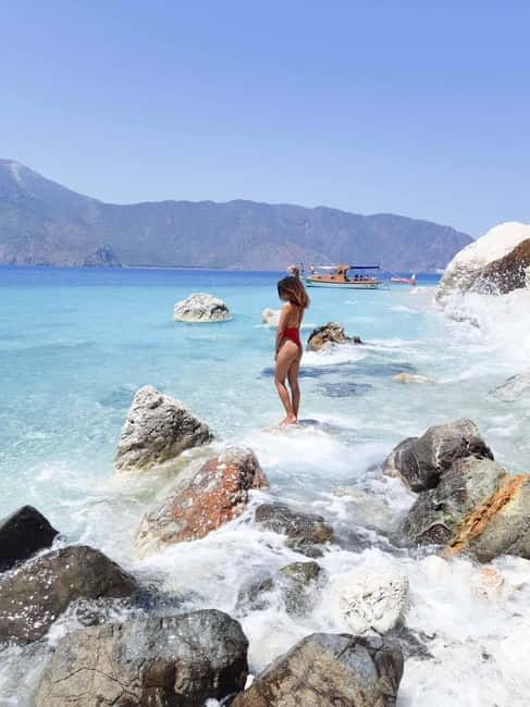 Antalya: Suluada Island Boat Trip with Lunch & Hotel Pickup - The second bay and the short cave stop