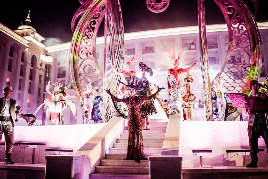 Antalya: The Land of Legends Night Show & Shopping Avenue - Why the characters and setting appeal to families