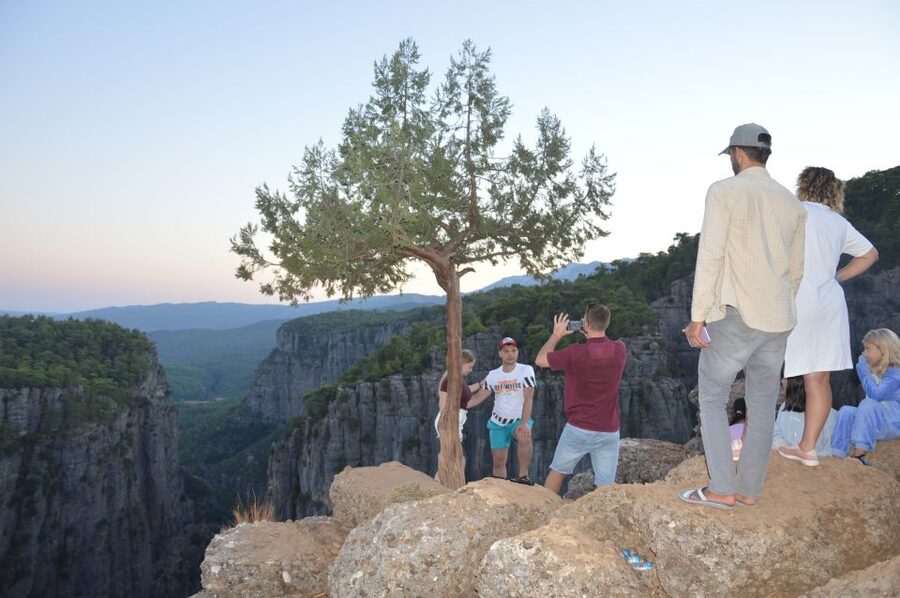 City of Side: Adler Canyon & Selge Guided Tour with Transfer - From Side to the Taurus Mountains