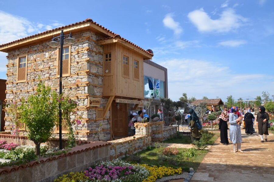 City of Side: Altinbesik Cave and Ormana Tour with Boat Ride - Lunch in Ormana’s buttoned house