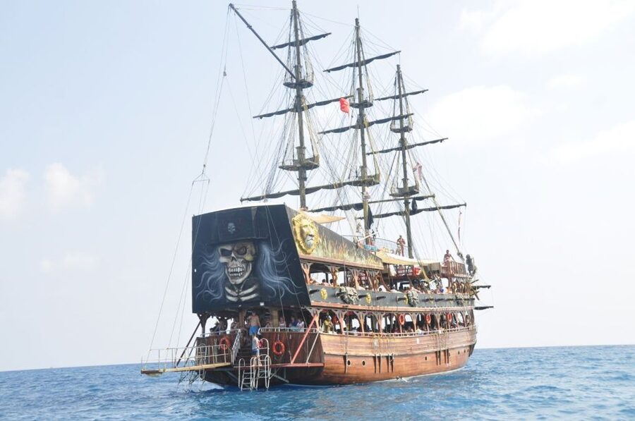 City of Side: Manavgat River Boat Lunch Cruise & Bazaar Tour - Two Hours or Three Hours at the Public Bazaar