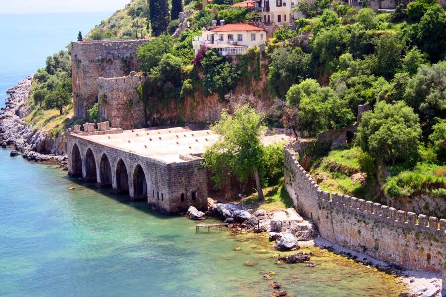 From Alanya: Boat Tour with Unlimited Soft Drinks and Lunch - The Pirates, Lovers, and Phosphorus caves