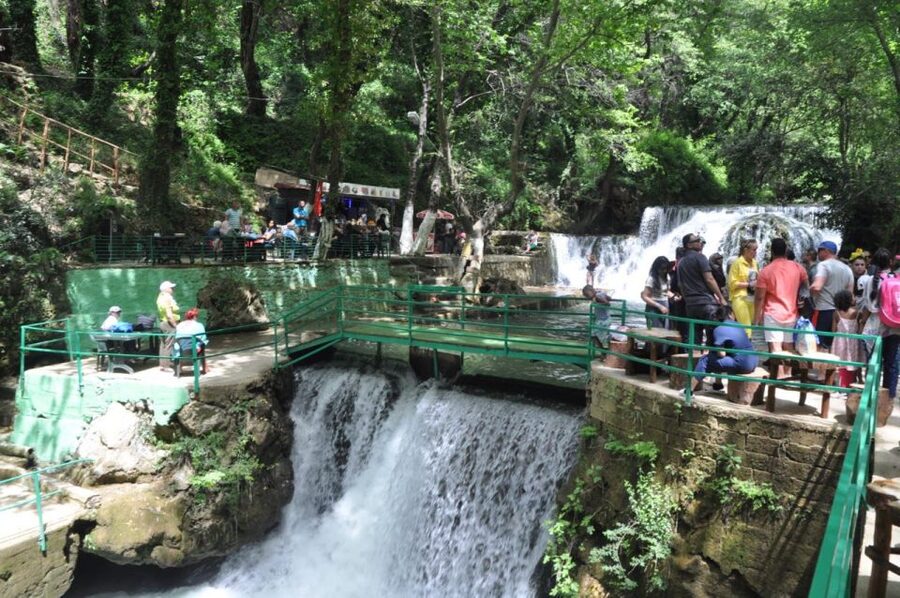From Alanya: Jeep Safari Tour with Lunch at Dim River - Water fights between the jeeps