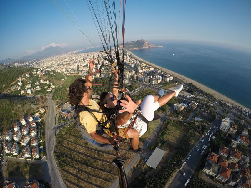 From Alanya: Tandem Paragliding With Transfer and Insurance - The pilots make the difference