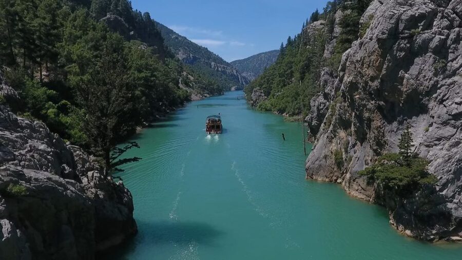 From Antalya: Green Canyon Full-Day Tour with Lunch - Lunch by the lake, with some uneven quality