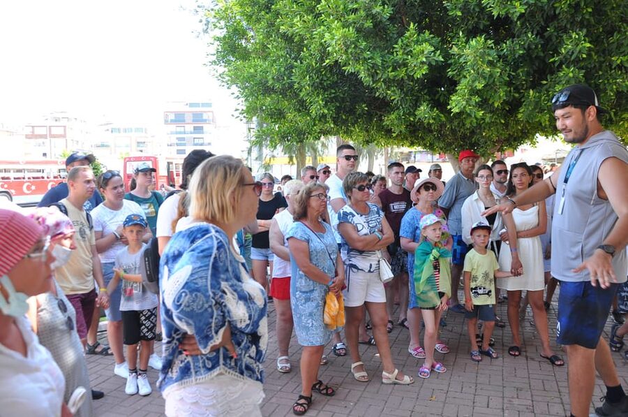 From City of Side: Cabrio Bus Safari & Boat Tour with Lunch - Guides, Languages, and Group Handling