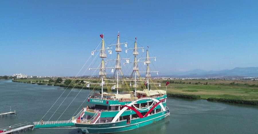 From City of Side: Dolphins Island Boat Trip with Transfer - A low-cost day on the water from Side