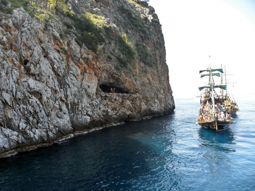 From city of Side: Guided Day Trip to Alanya City - Free time near the harbor and bazaar