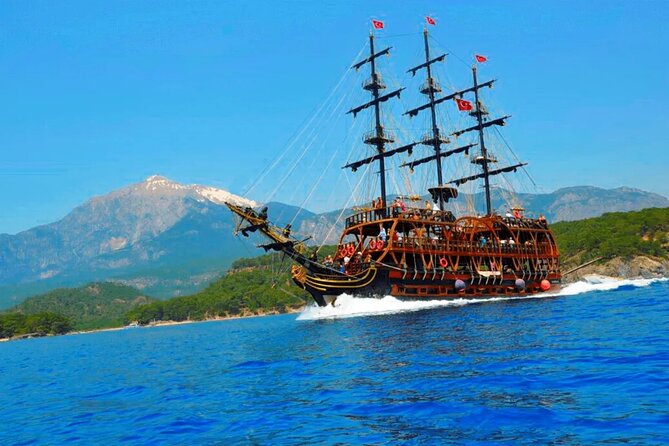 GONSTER : Luxury Pirate Boat Trip Lunch & Soft Drinks & Transfer - The pirate cave and the first coastal views
