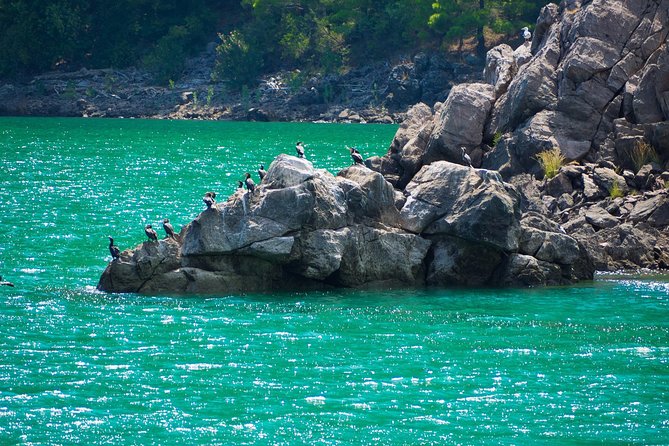 Green Canyon Boat Trip with Lunch From Side - Lunch beside the lake after the cruise