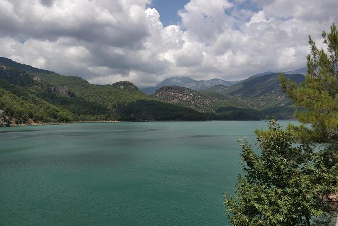 Green Canyon Magic: Scenic Boat Tour for Nature Lovers - The ride from your Side hotel to the lake