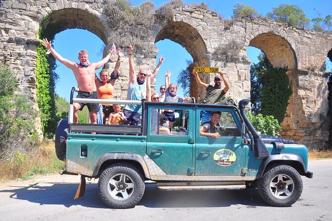 Green Canyon: Side Jeep Safari with Lunch & Waterfall & Boat Trip - Why this Side excursion feels more like a party than a sightseeing ride
